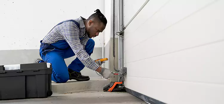 Expert Solutions for Every Garage Lock Need in Oak Lawn, IL