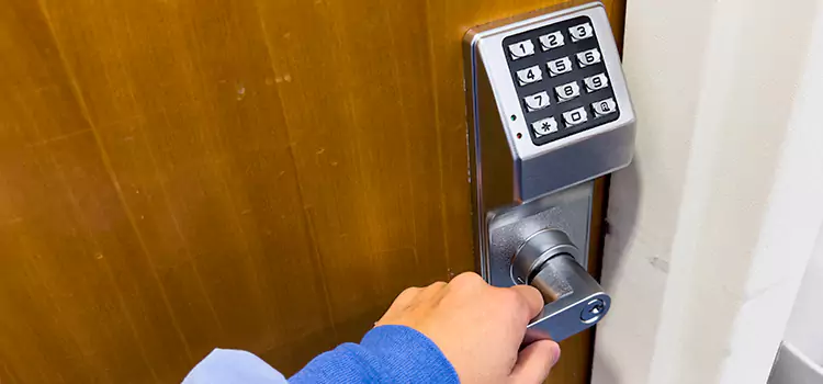 Why Choose Us for Your Keypad Lock Needs in Oak Lawn, IL?